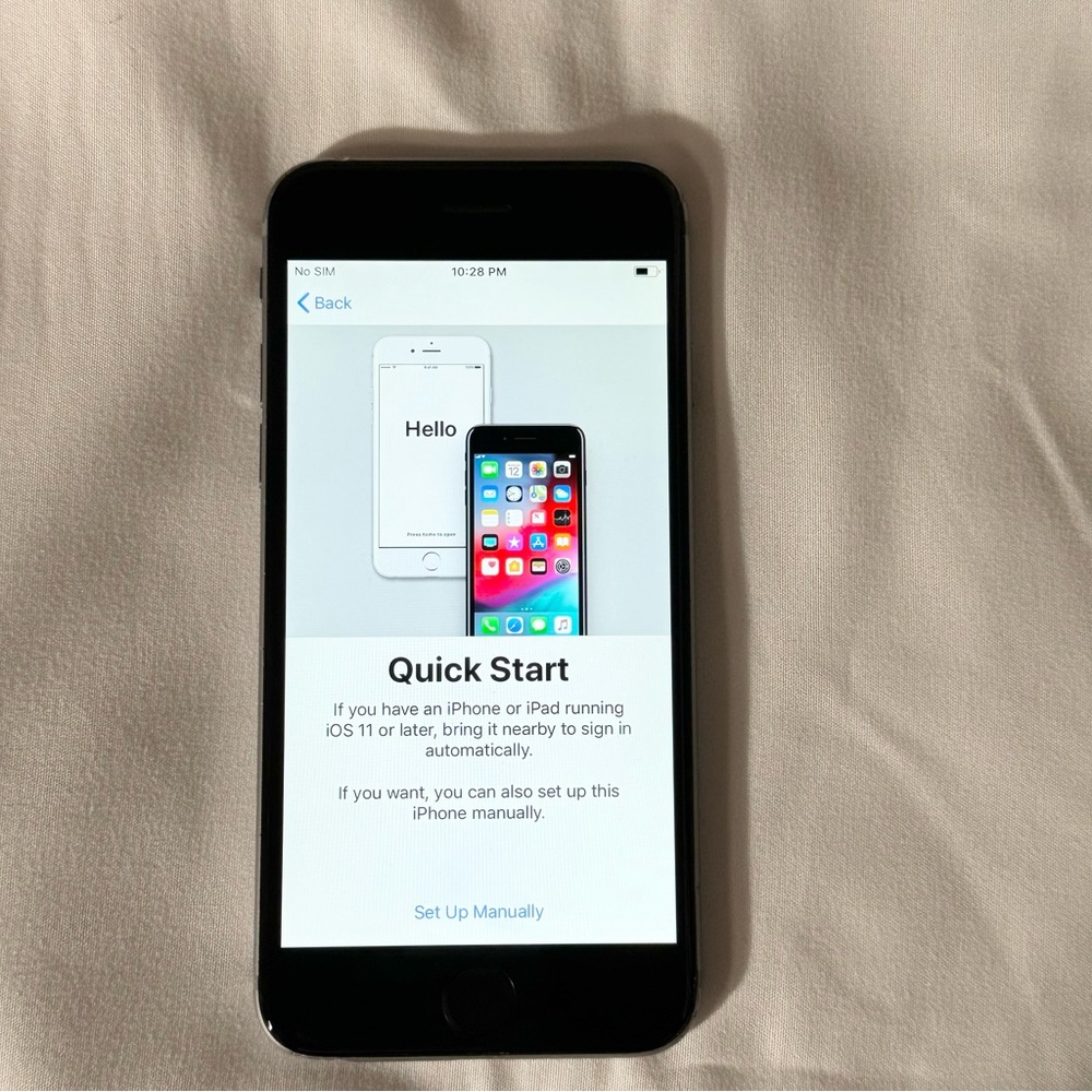 Apple iPhone 6 Unlocked Space Gray 16GB